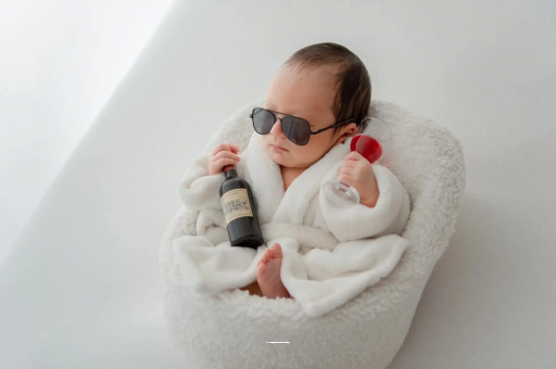 高安宝宝嘴唇上翘